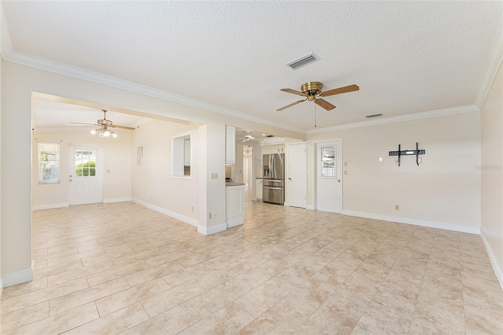 Image 20 of 37 For 8873 95th Street D