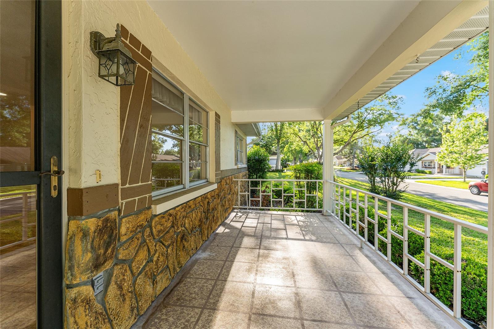 Image 4 of 37 For 8873 95th Street D