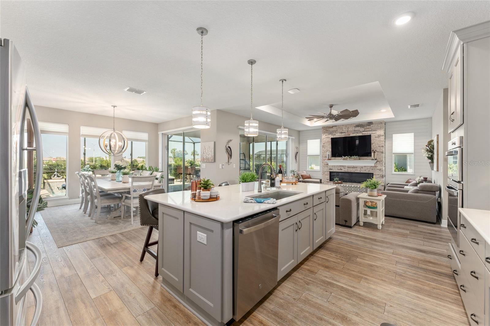 Image 22 of 77 For 8250 93rd Terrace