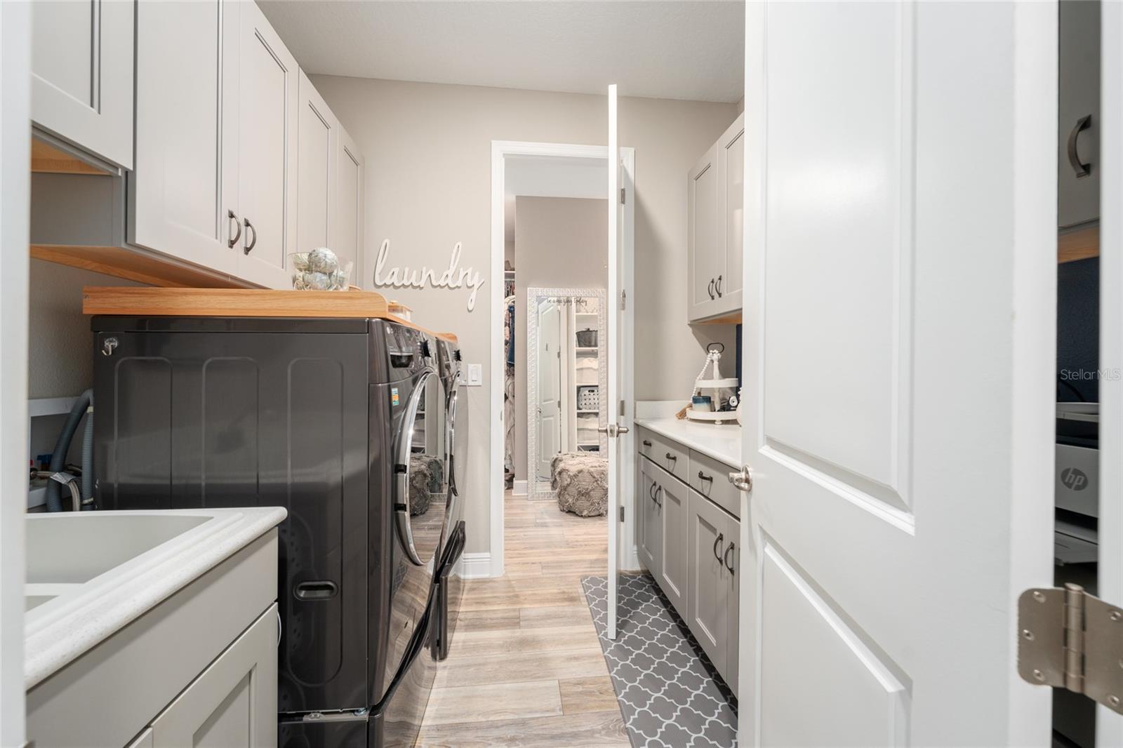 Image 37 of 77 For 8250 93rd Terrace