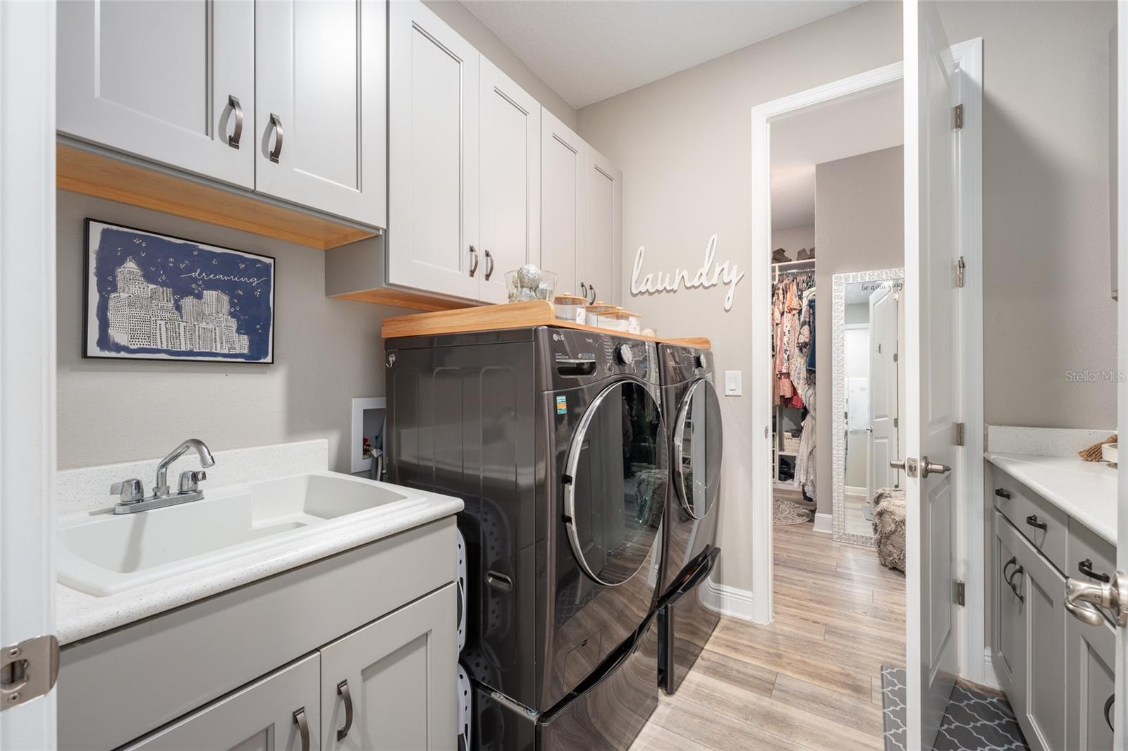 Image 39 of 77 For 8250 93rd Terrace