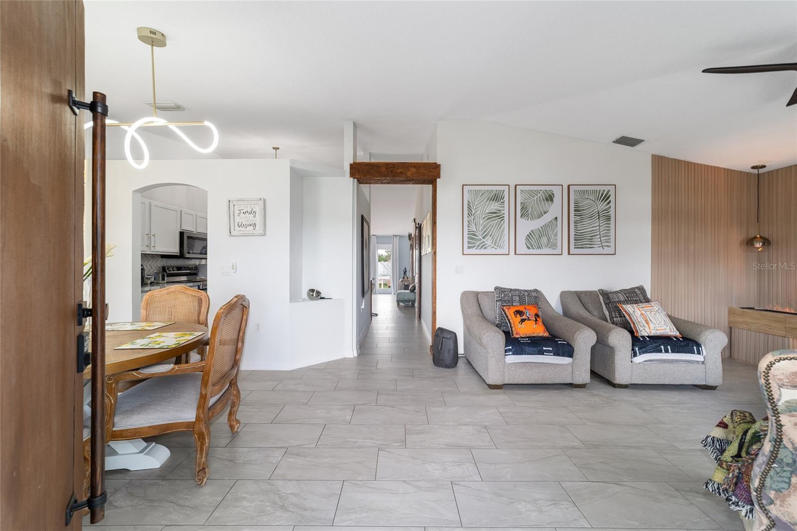 Image 14 of 68 For 2 Juniper Terrace