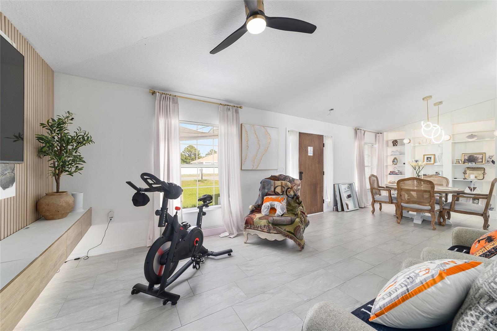 Image 19 of 68 For 2 Juniper Terrace