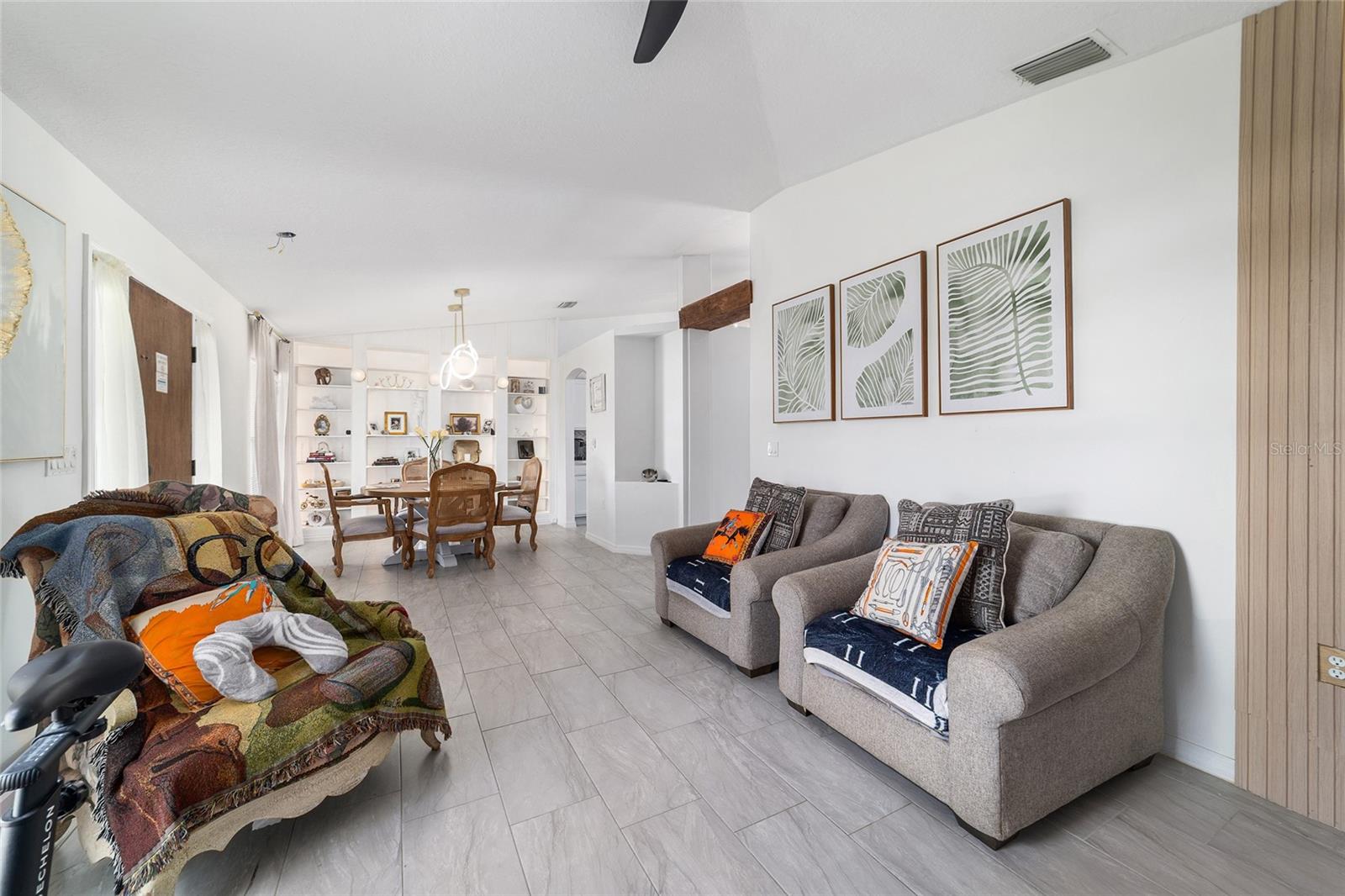 Image 21 of 68 For 2 Juniper Terrace