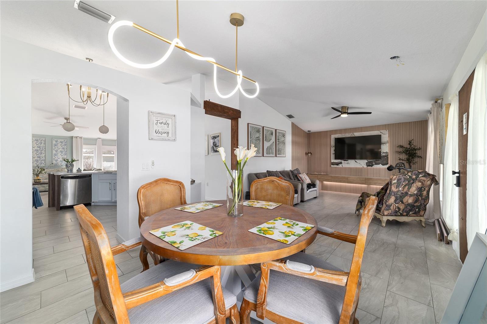 Image 27 of 68 For 2 Juniper Terrace