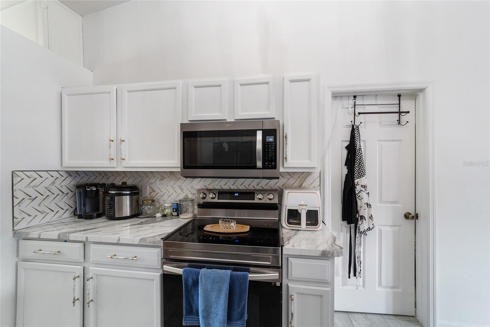 Image 42 of 68 For 2 Juniper Terrace