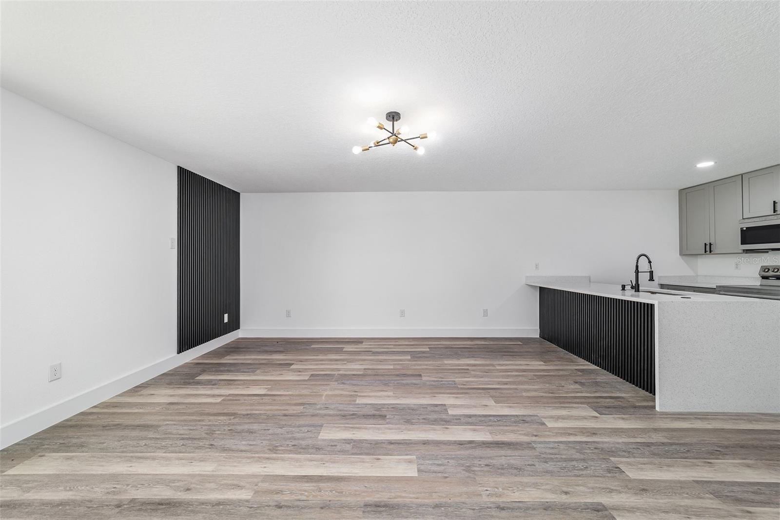 Image 16 of 23 For 6839 23rd Avenue