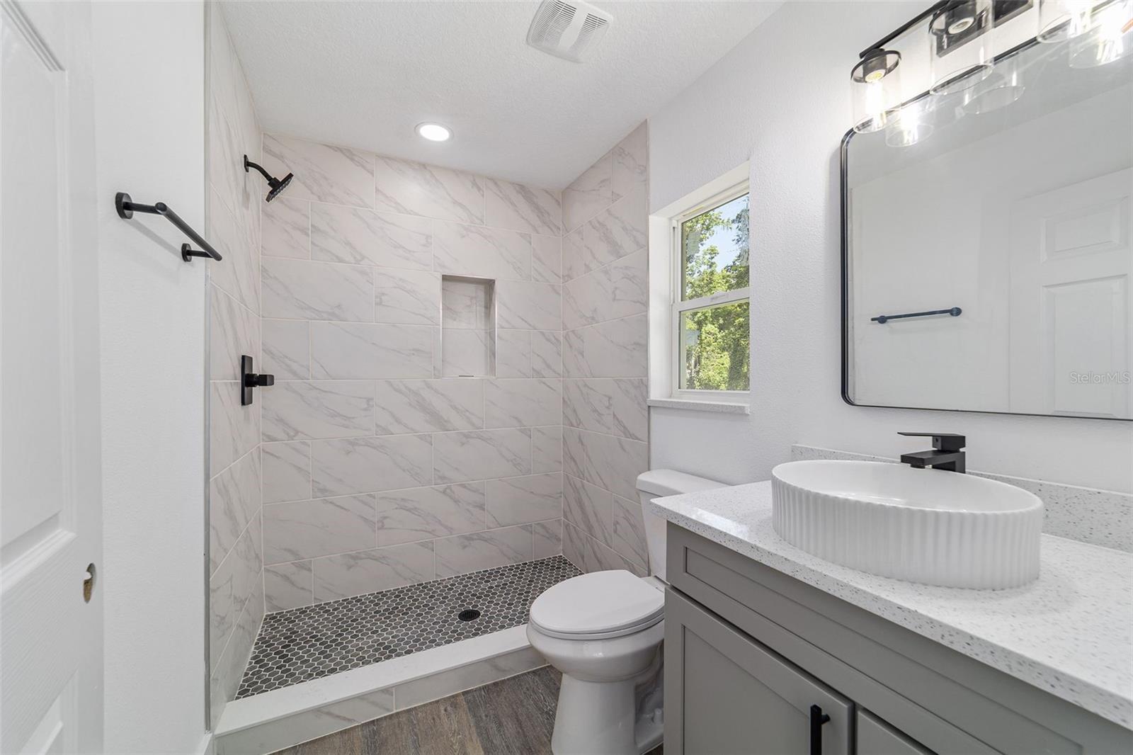 Image 17 of 23 For 6839 23rd Avenue