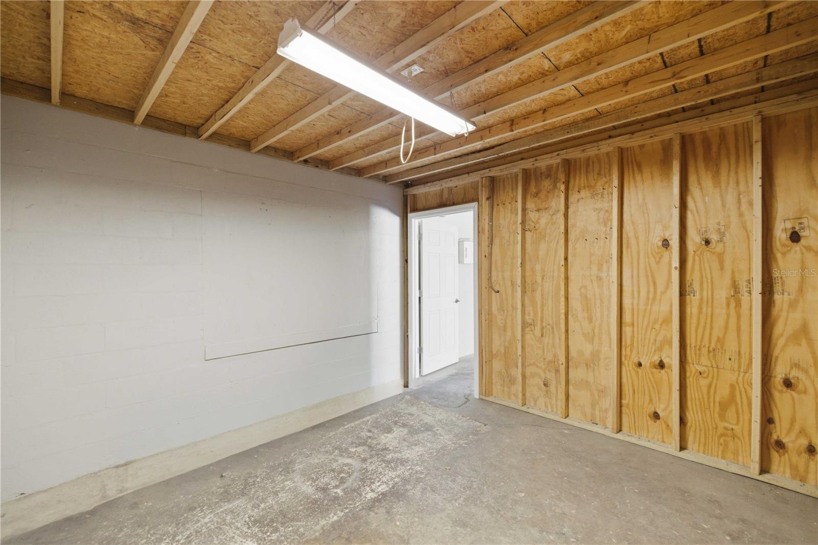 Image 12 of 26 For 943 17th Avenue