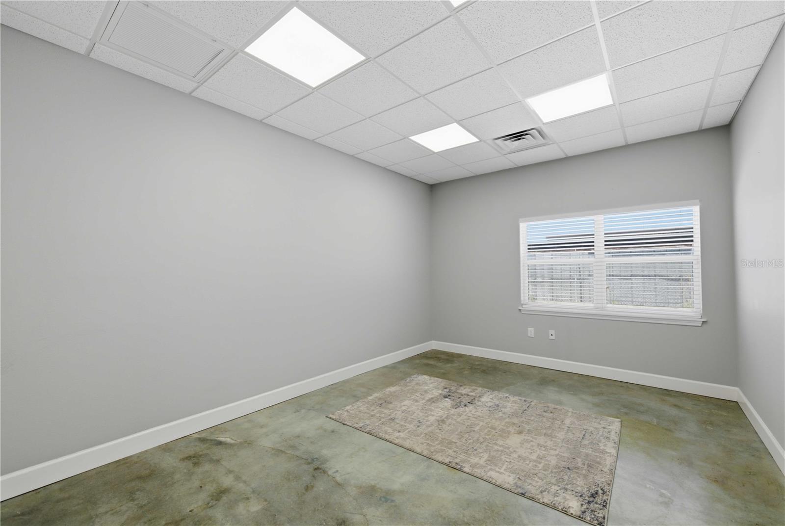 Image 17 of 26 For 943 17th Avenue