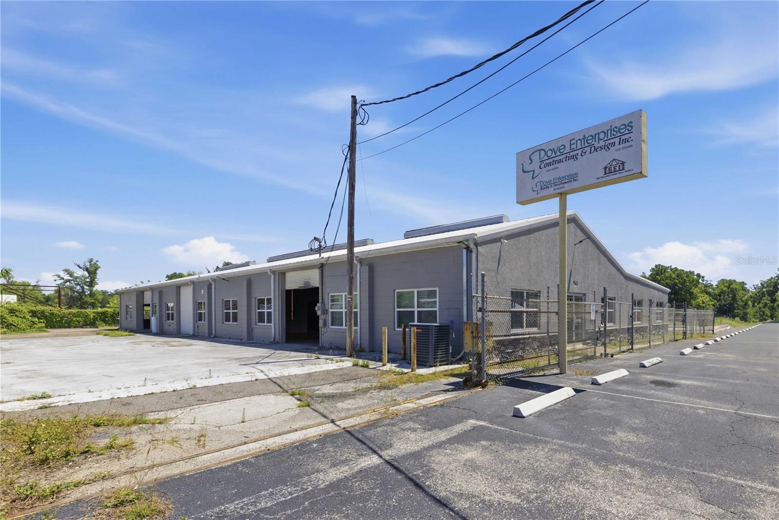 Image 2 of 26 For 943 17th Avenue