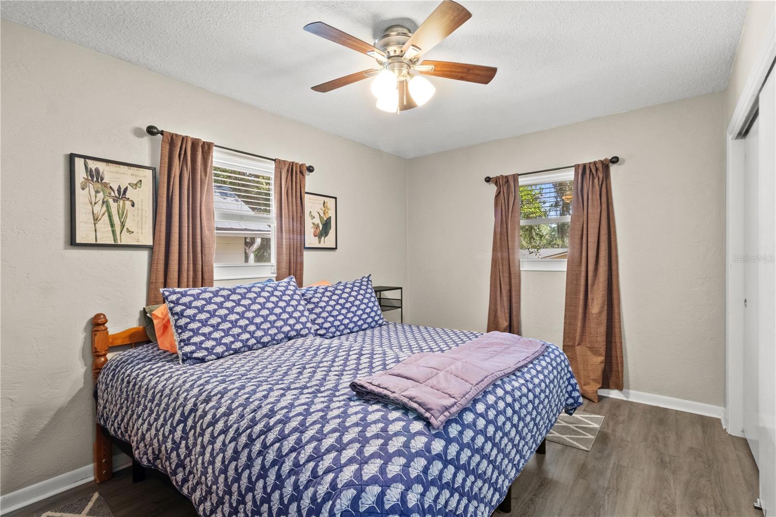 Image 17 of 53 For 2312 9th Terrace