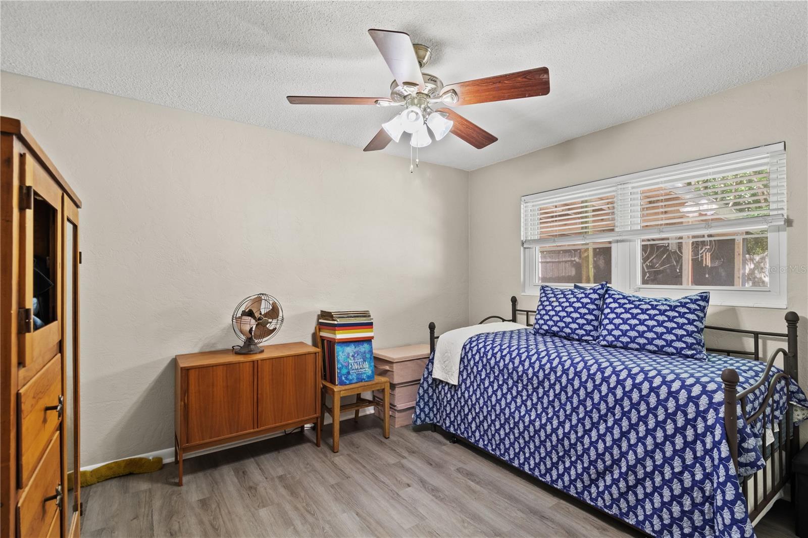 Image 21 of 53 For 2312 9th Terrace