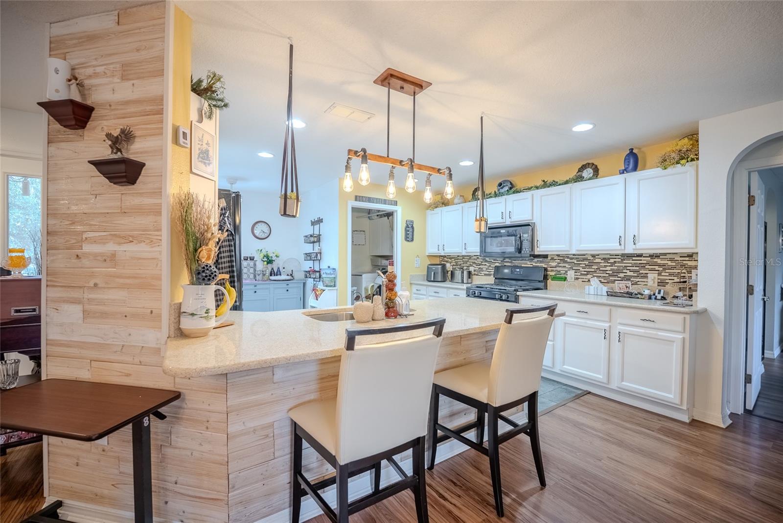 Image 7 of 21 For 8327 79th Circle