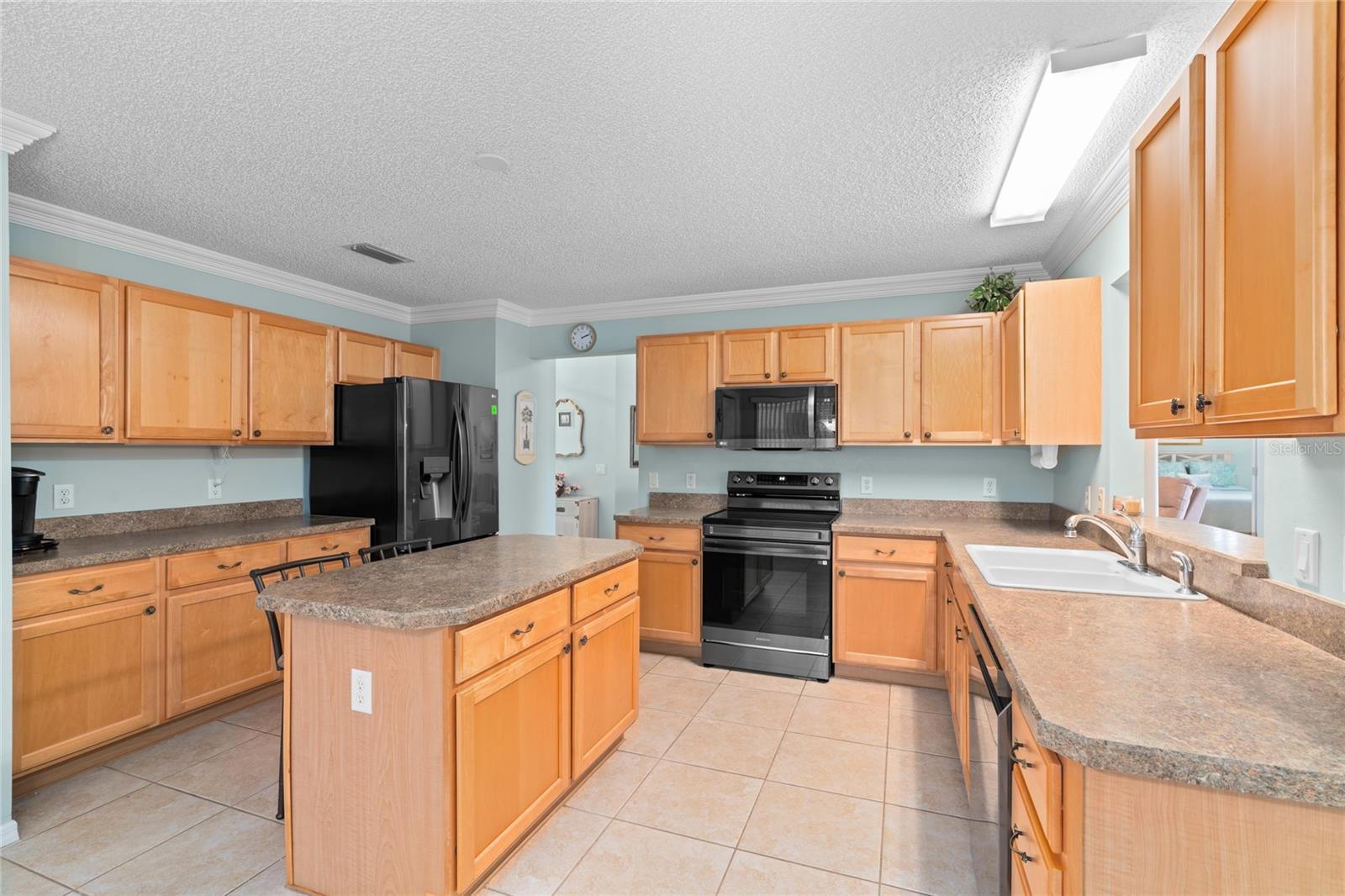 Image 12 of 40 For 1936 Palo Alto Avenue