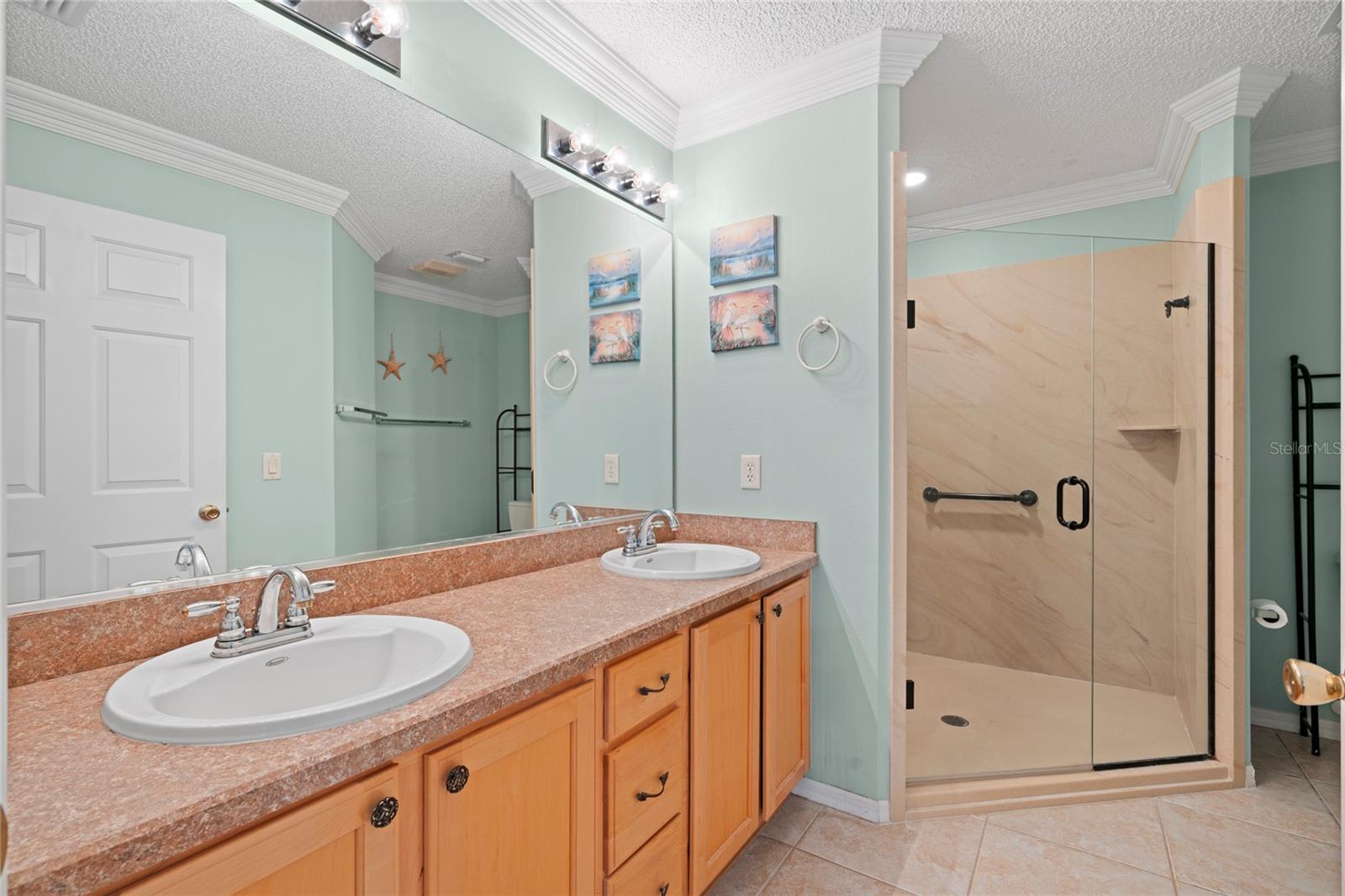 Image 22 of 40 For 1936 Palo Alto Avenue