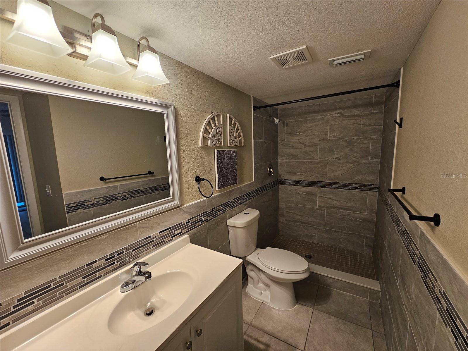 Image 12 of 19 For 8200 Fairways Circle B102