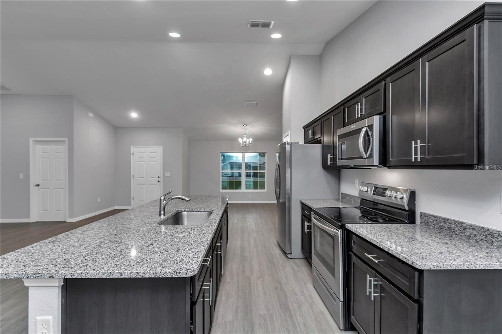 Image 12 of 31 For 7051 64th Terrace