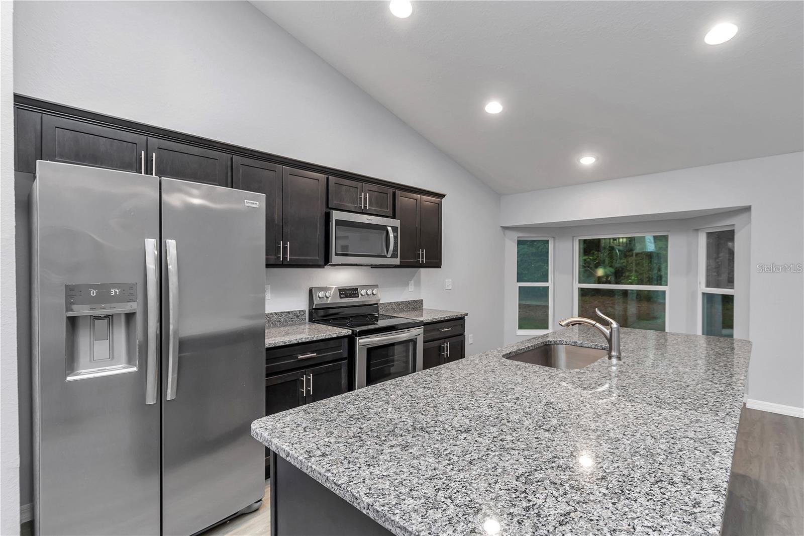 Image 14 of 31 For 7051 64th Terrace