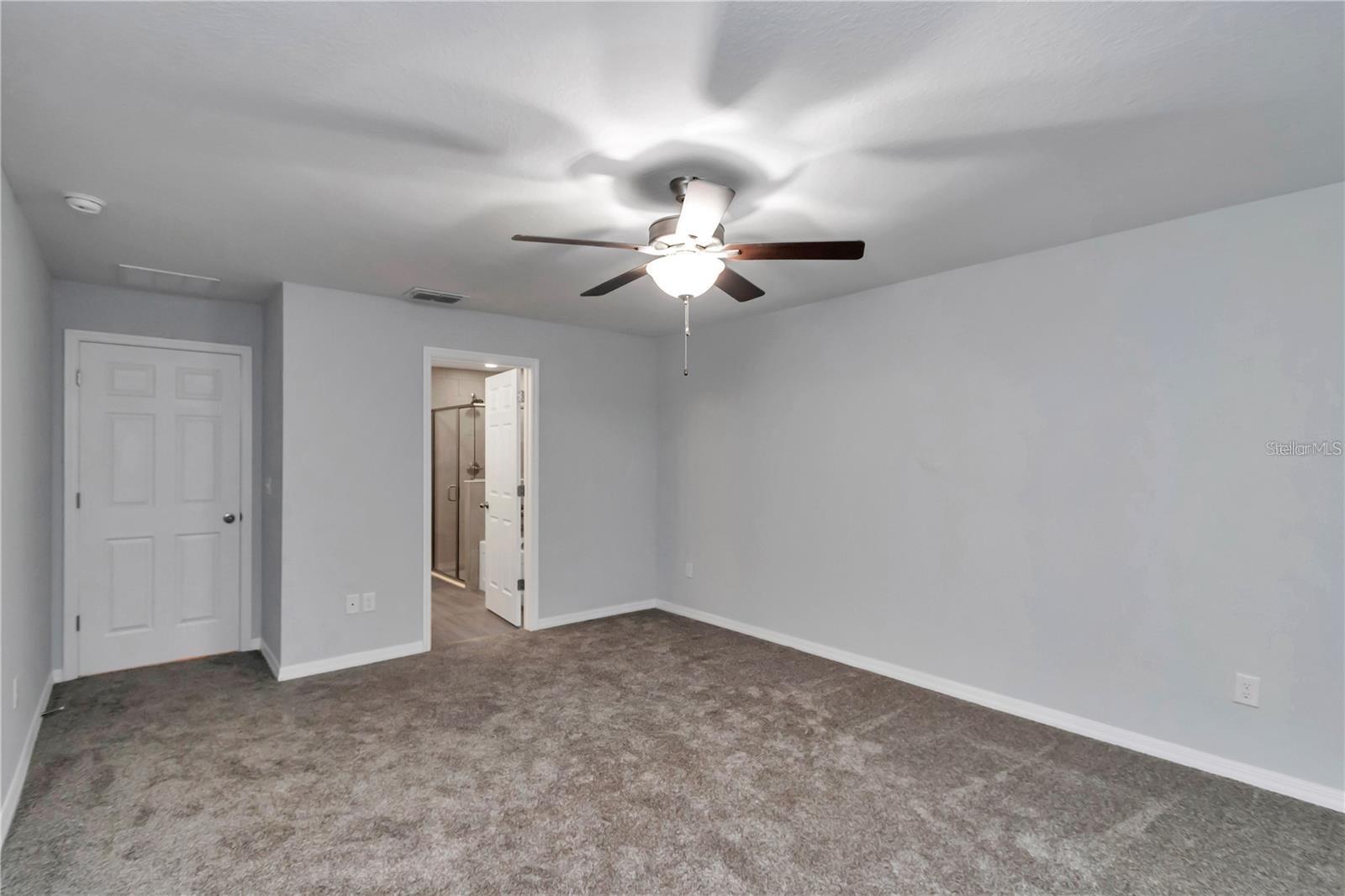 Image 18 of 31 For 7051 64th Terrace