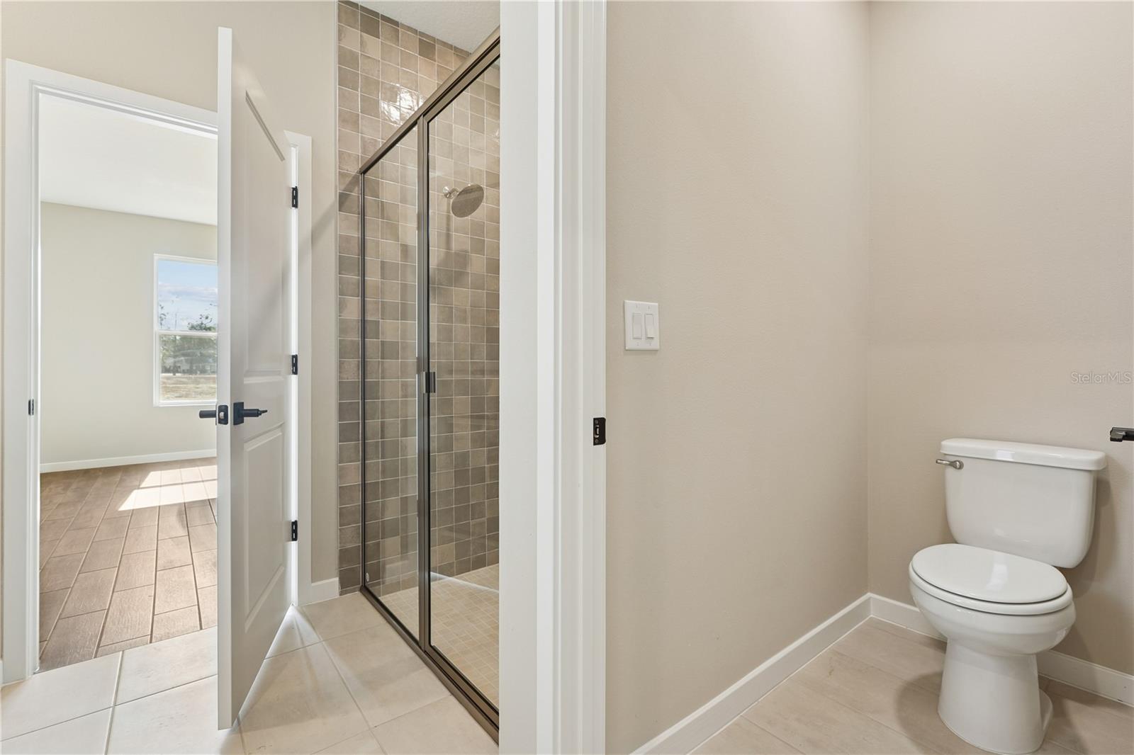 Image 10 of 19 For 4465 37th Street Road