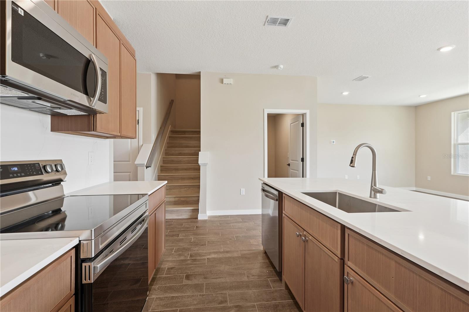 Image 14 of 19 For 4465 37th Street Road