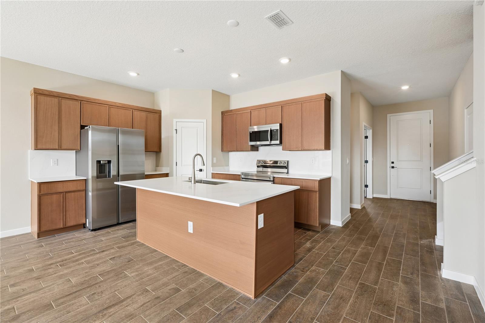 Image 4 of 19 For 4465 37th Street Road