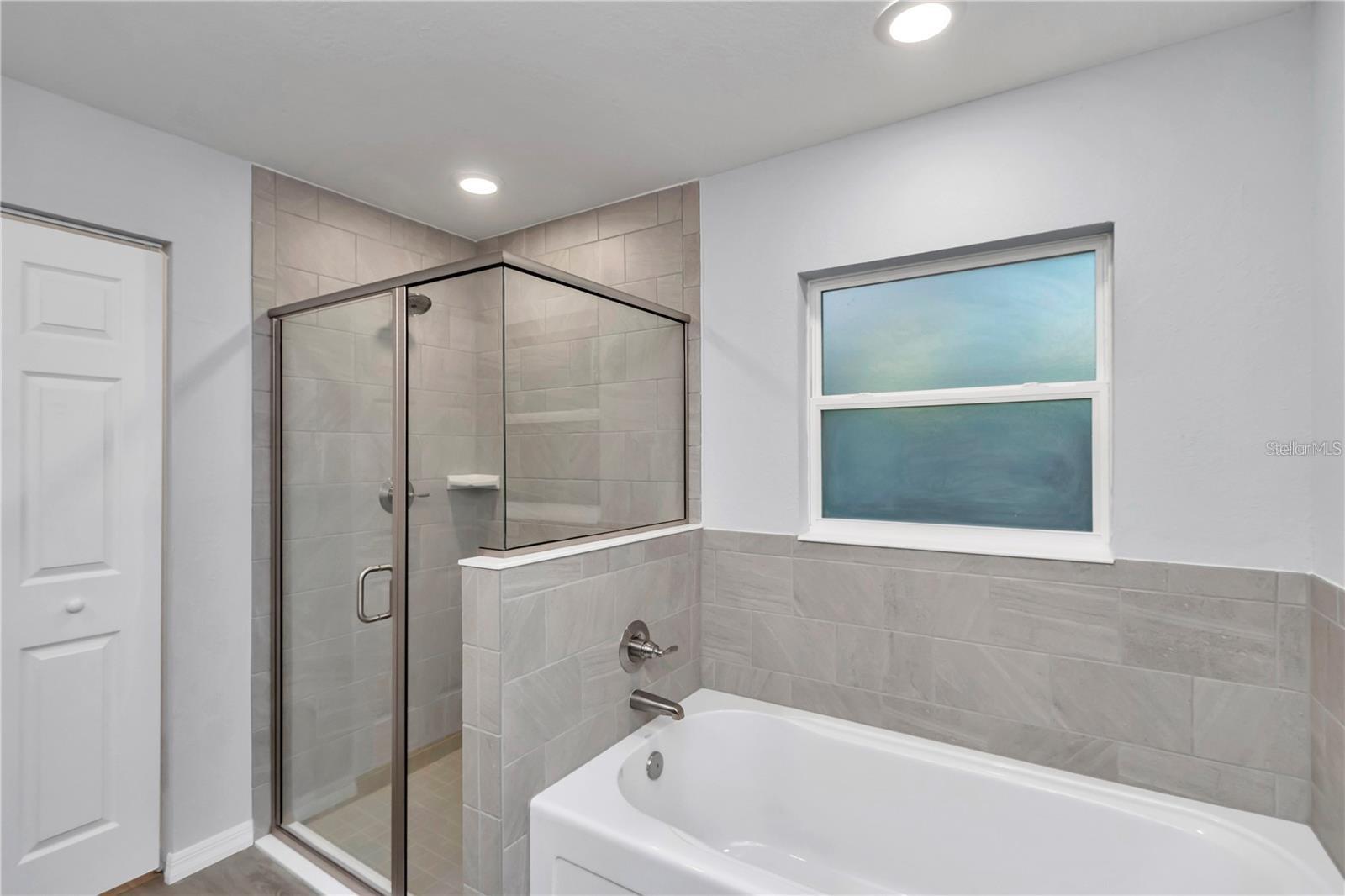 Image 20 of 31 For 6711 64th Avenue