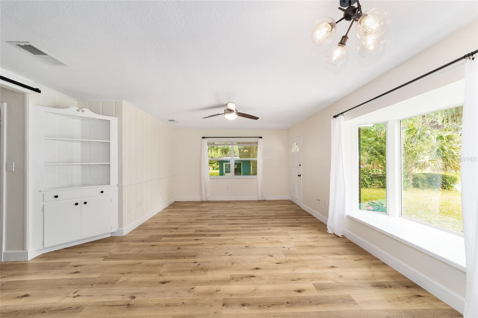 Image 11 of 36 For 825 13th Street