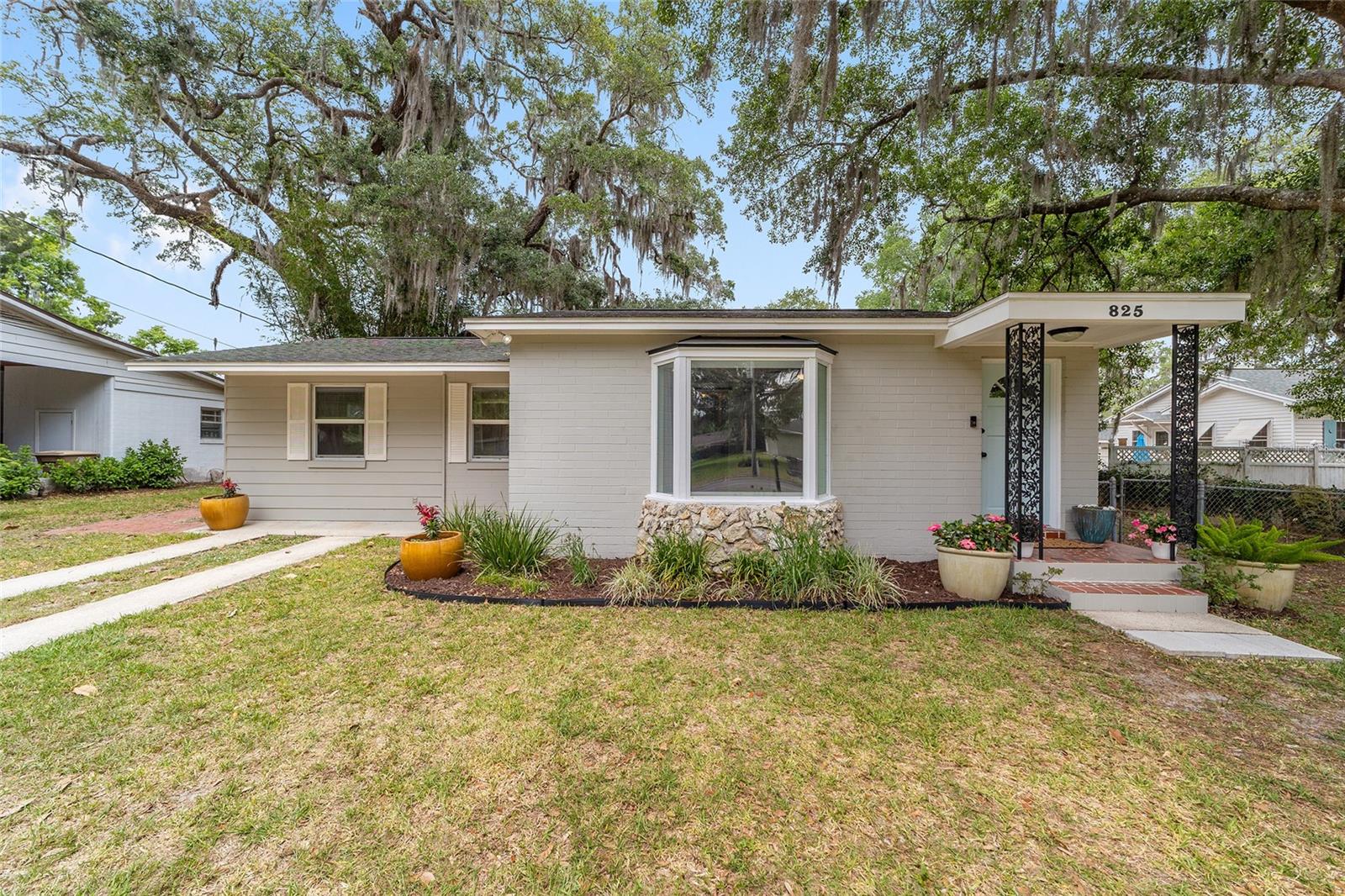 Image 4 of 36 For 825 13th Street