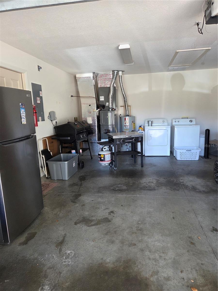 Image 22 of 24 For 9827 96th Street