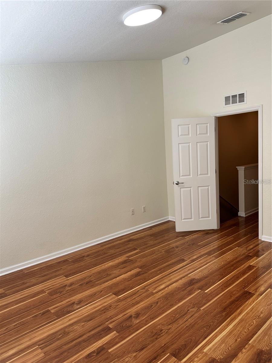 Image 13 of 30 For 4500 52nd Circle 106