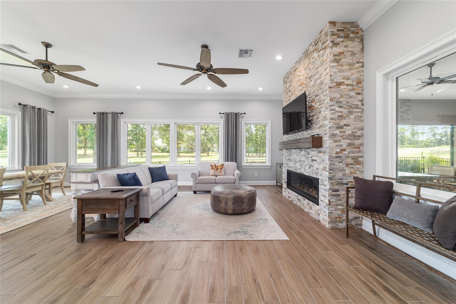 Image 11 of 64 For 7554 33rd Place