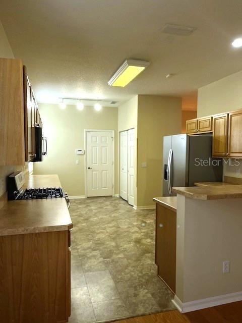 Image 5 of 15 For 9794 89th Loop