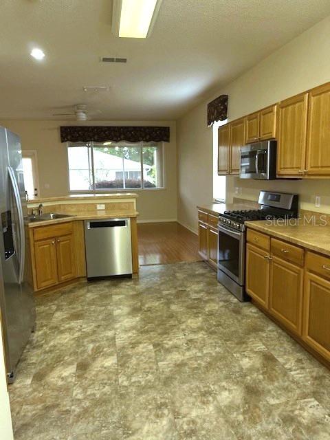 Image 6 of 15 For 9794 89th Loop