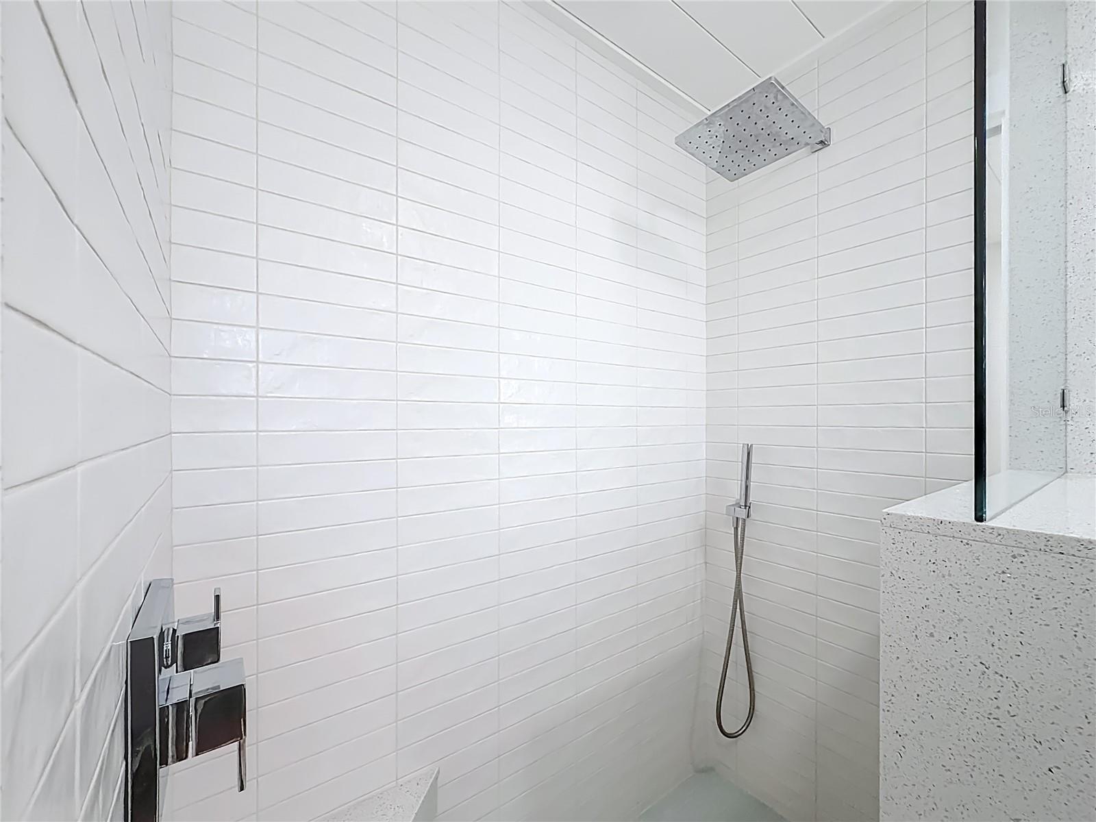 Image 15 of 64 For 1637 Paradise Circle 602