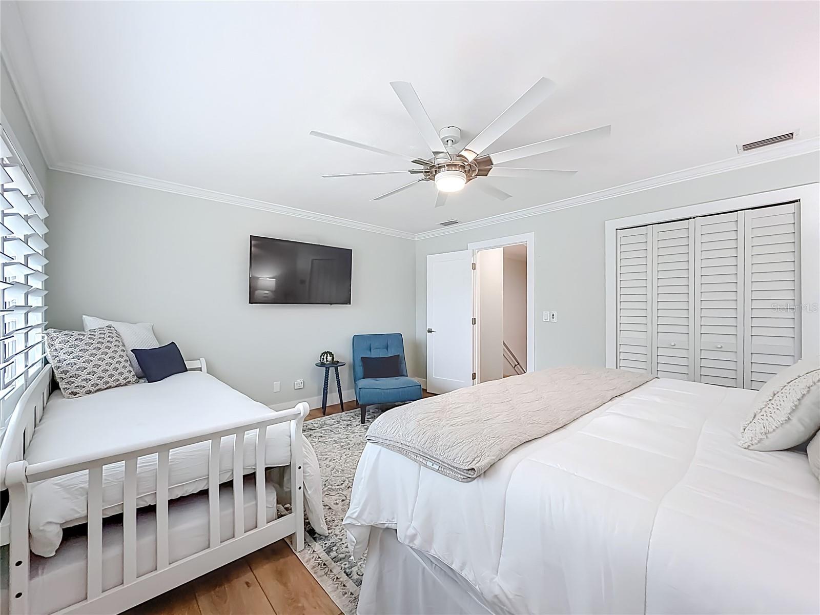 Image 27 of 64 For 1637 Paradise Circle 602