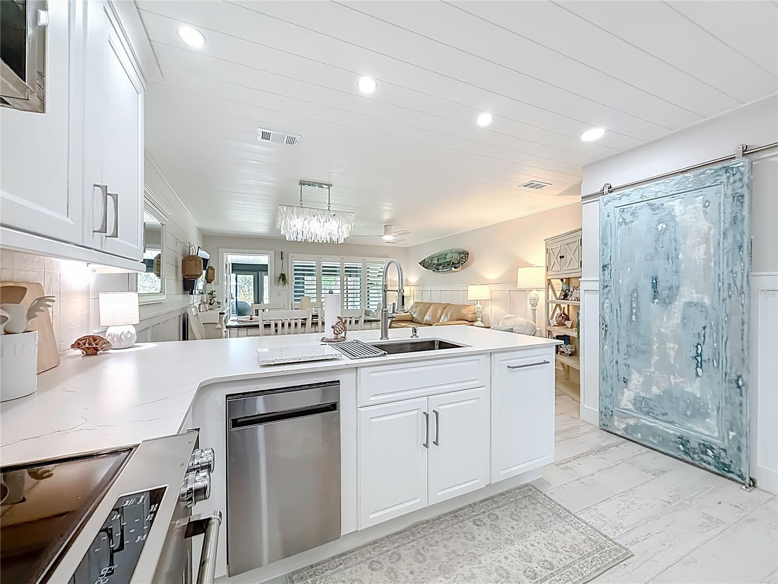 Image 5 of 64 For 1637 Paradise Circle 602