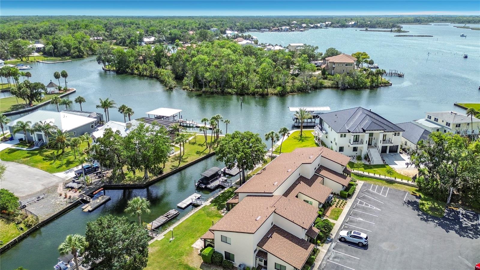 Image 60 of 64 For 1637 Paradise Circle 602