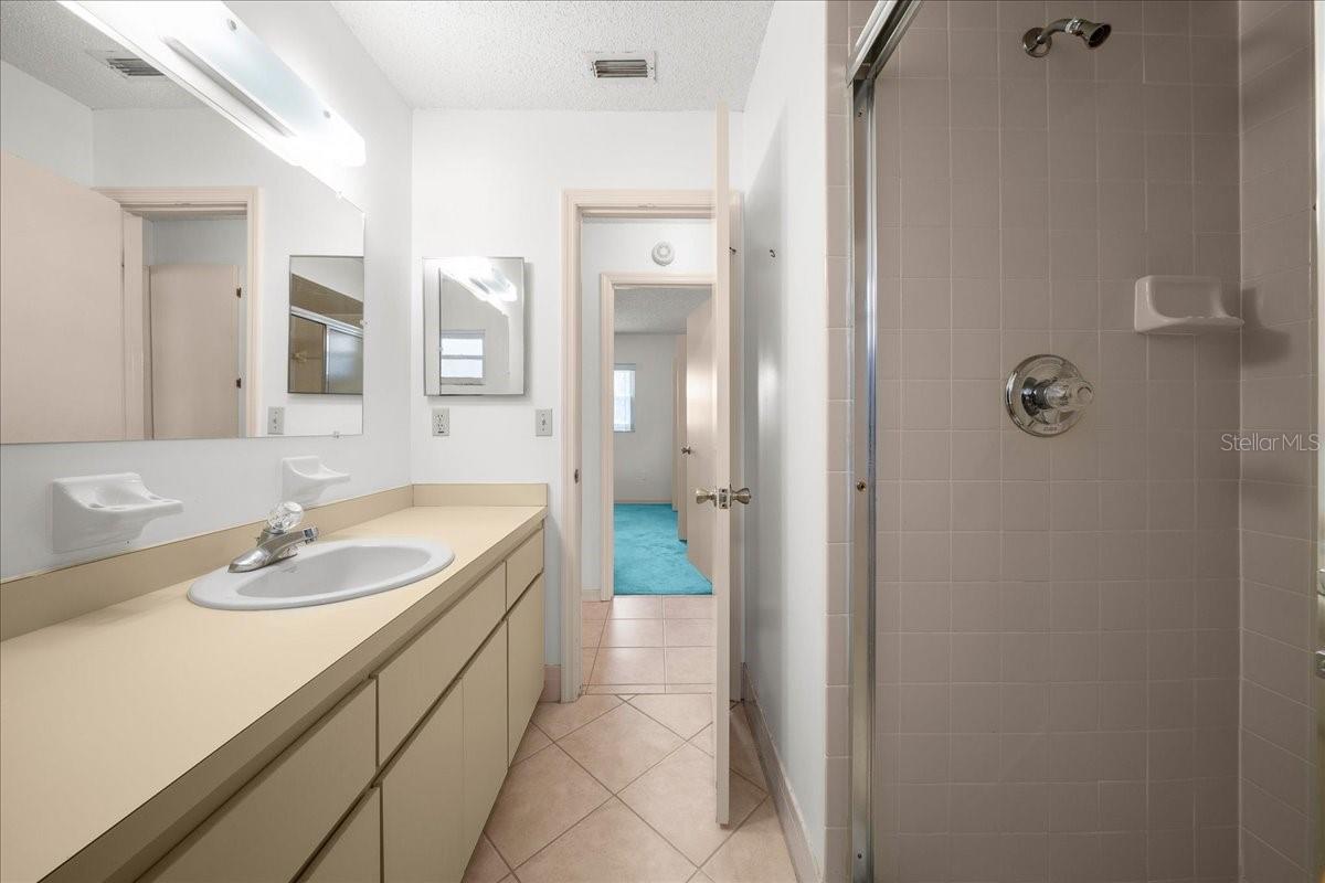 Image 26 of 51 For 11270 62nd Avenue Road