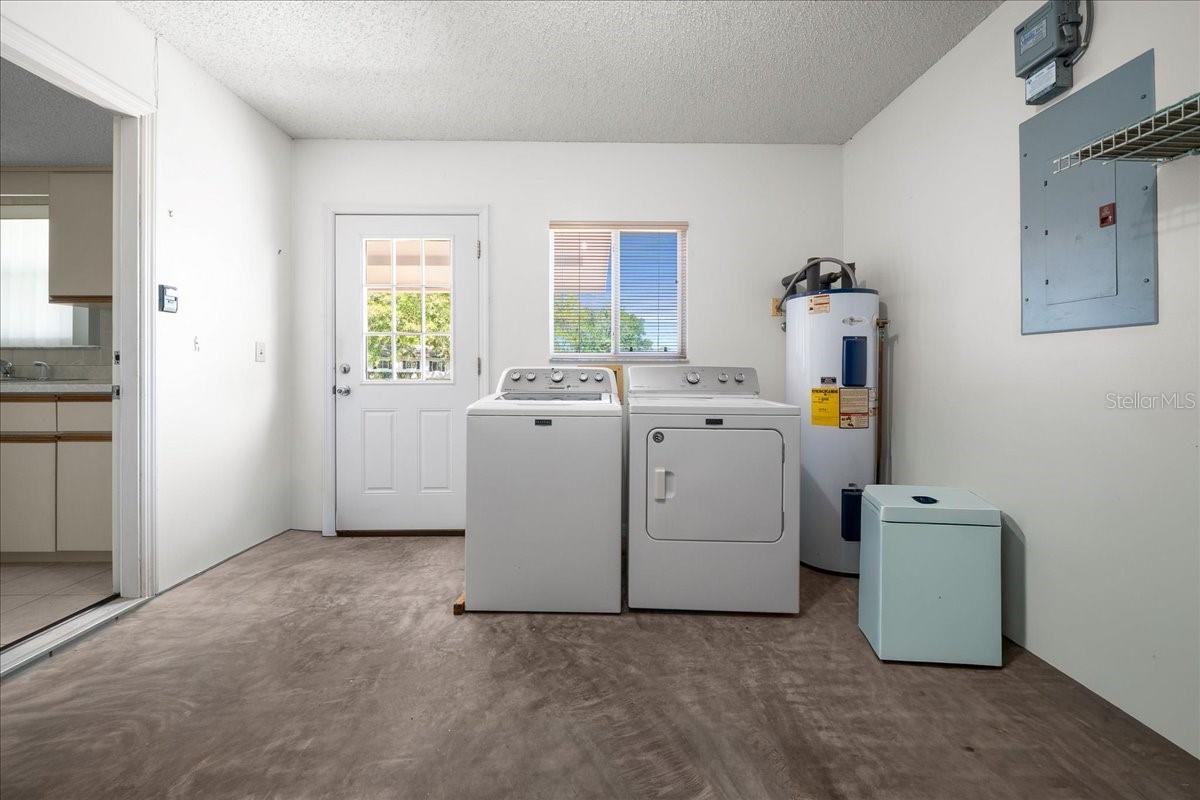 Image 30 of 51 For 11270 62nd Avenue Road