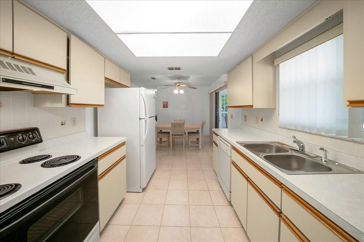 Image 6 of 51 For 11270 62nd Avenue Road