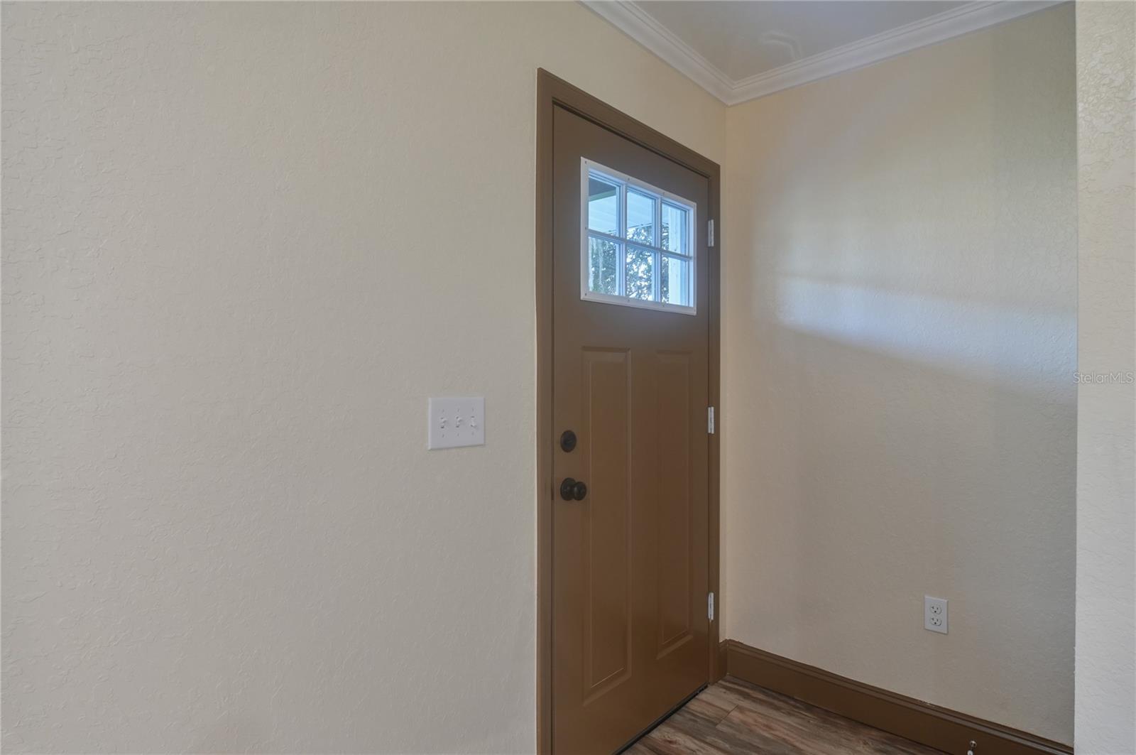 Image 17 of 58 For 1846 Lake Weir Avenue