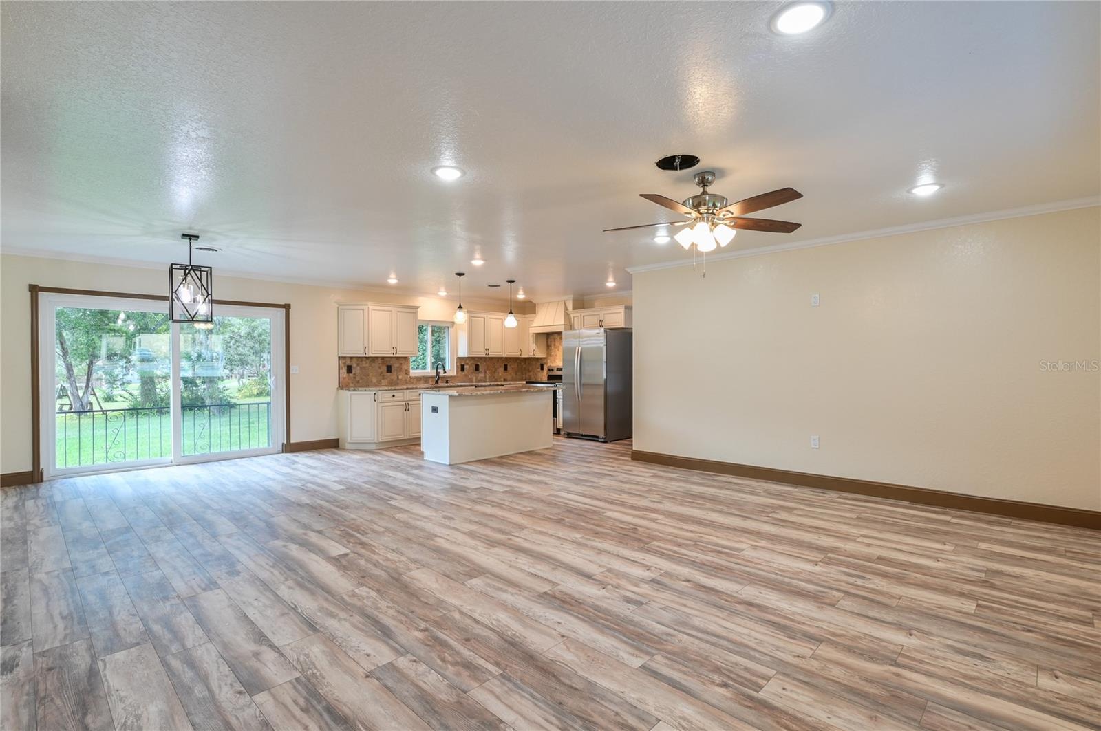 Image 21 of 58 For 1846 Lake Weir Avenue