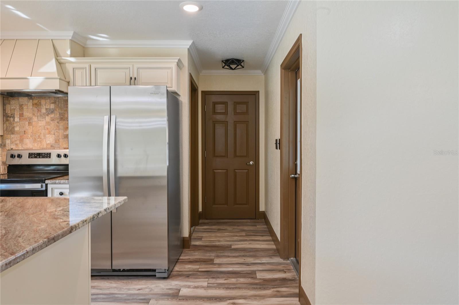 Image 29 of 58 For 1846 Lake Weir Avenue