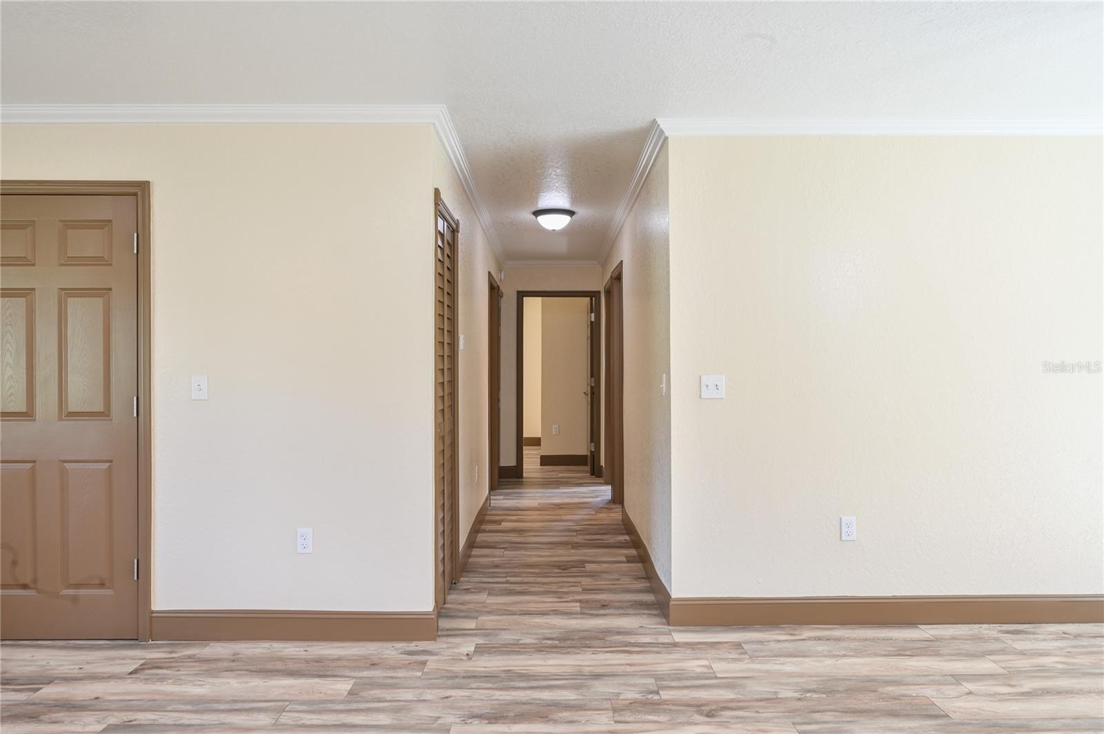 Image 32 of 58 For 1846 Lake Weir Avenue