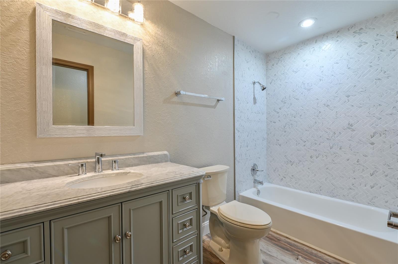 Image 33 of 58 For 1846 Lake Weir Avenue