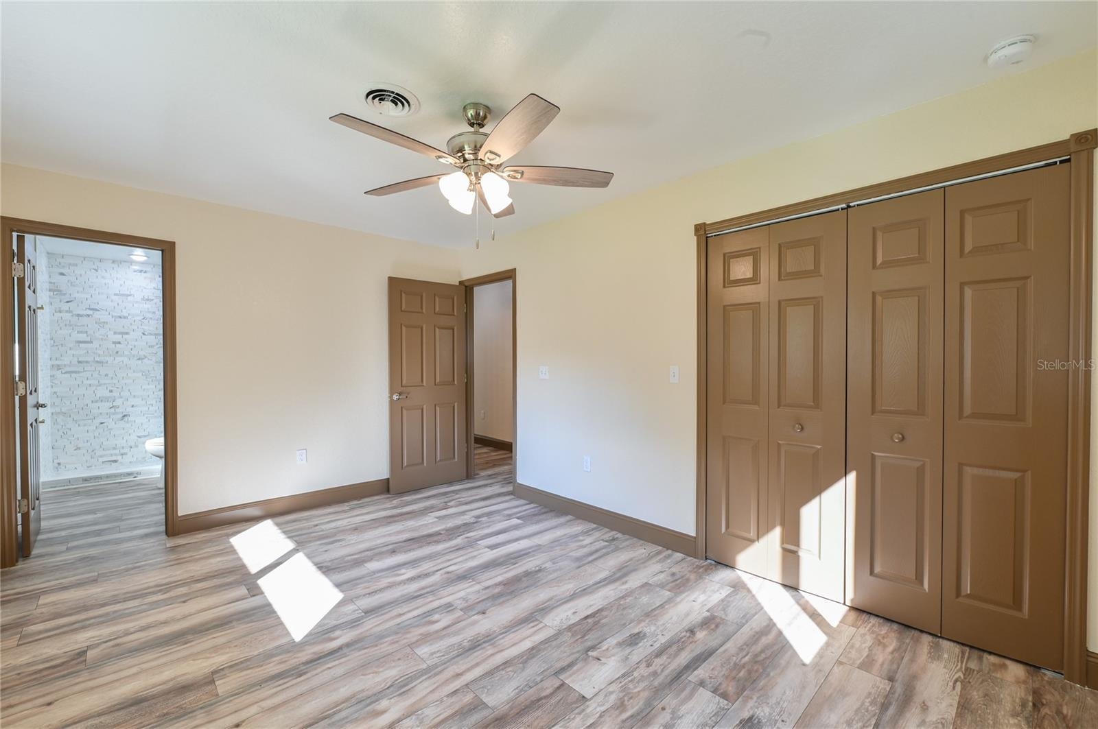 Image 41 of 58 For 1846 Lake Weir Avenue