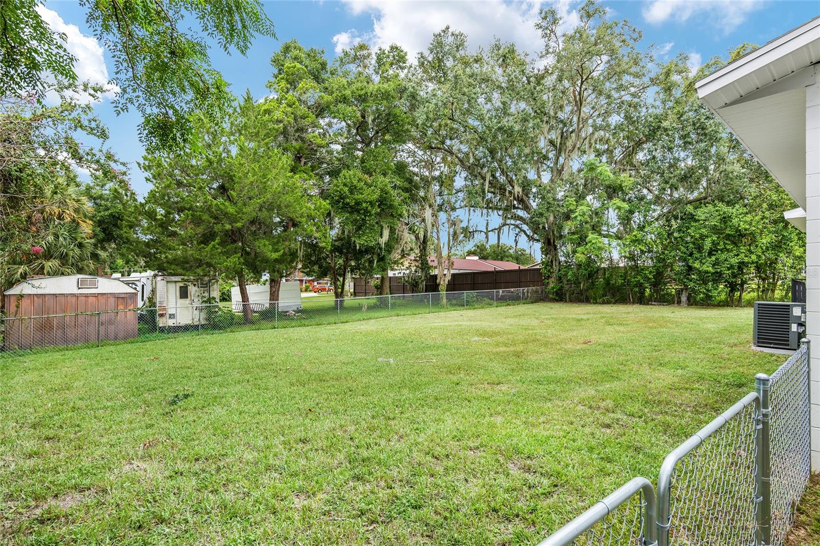 Image 46 of 58 For 1846 Lake Weir Avenue