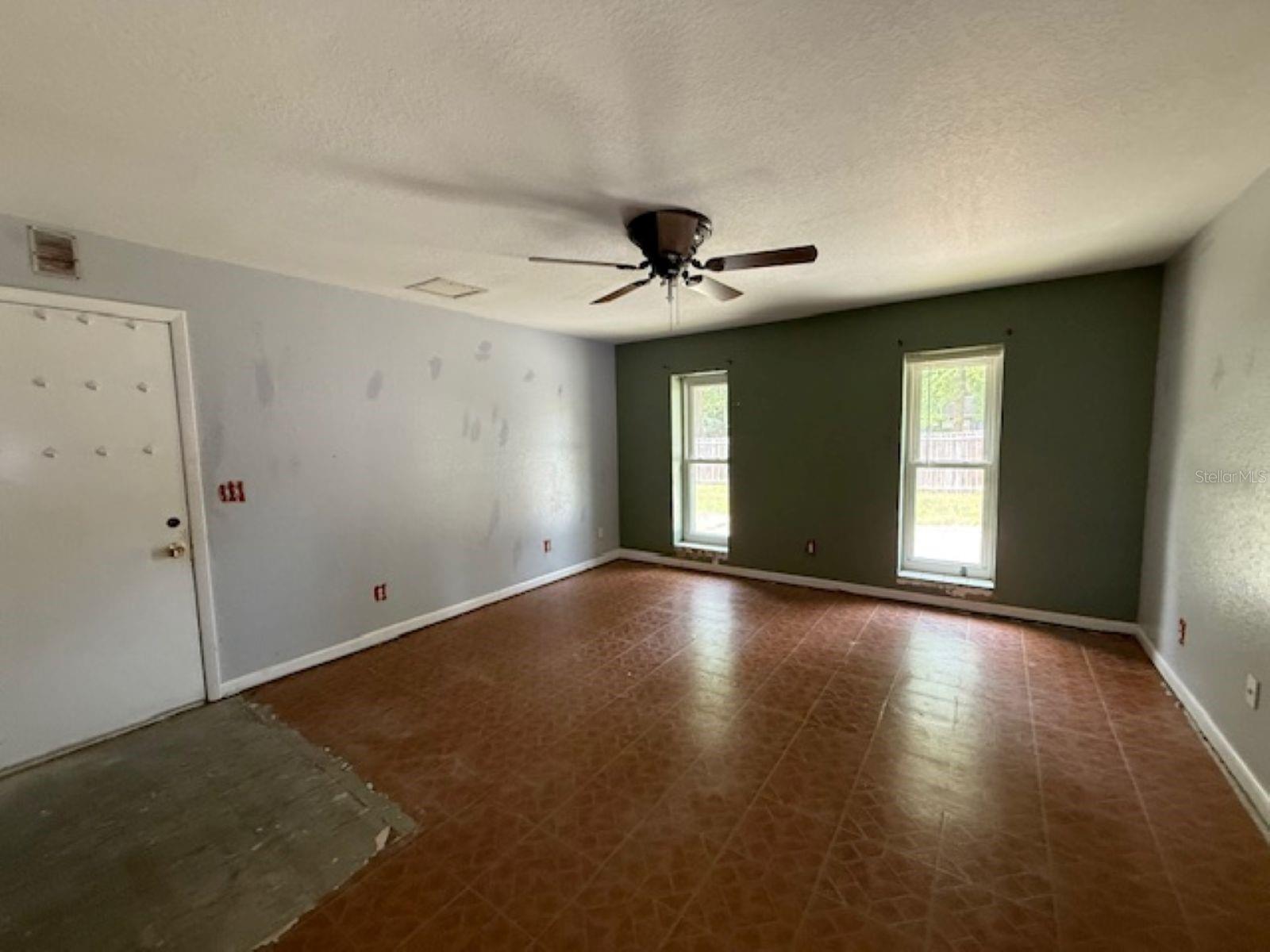 Image 8 of 14 For 4278 131st Lane